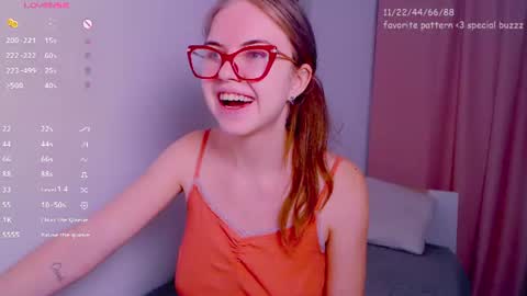 Sarah online show from July 30, 8:59 pm