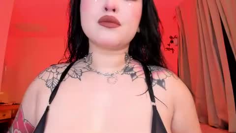   online show from July 6, 2:15 am