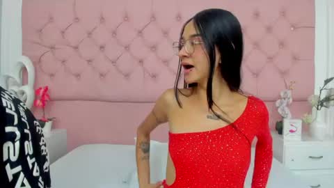 Sarah the Doll  online show from August 15, 6:23 pm