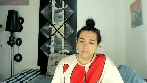  SARAHJEY     online show from August 3, 9:55 pm