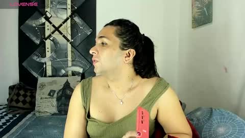  SARAHJEY     online show from August 9, 1:45 pm