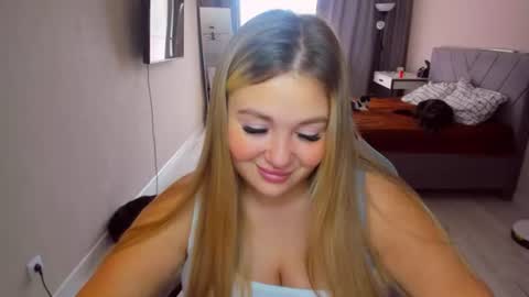 Sarah online show from July 23, 11:23 am