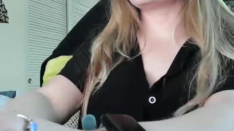 Sarah online show from February 20, 10:40 pm
