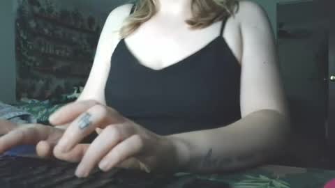 Sarah online show from July 24, 10:13 pm