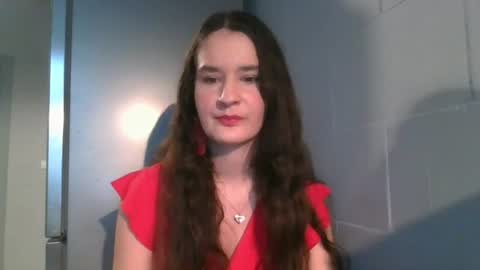 Sarah online show from August 17, 4:12 pm