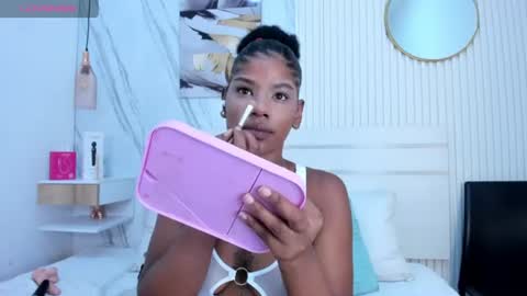 Sara Lewis online show from August 5, 1:20 pm