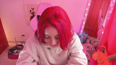 sara  online show from April 20, 4:51 pm
