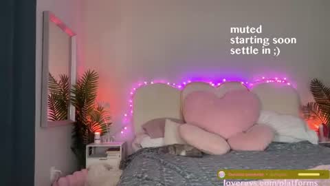 Sara Loverays online show from August 7, 2:55 am