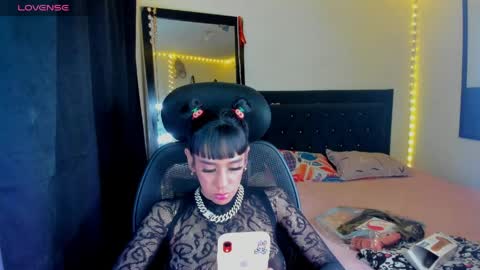 Sara  online show from April 17, 10:44 am