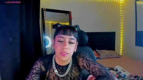 Sara  online show from April 17, 11:50 am