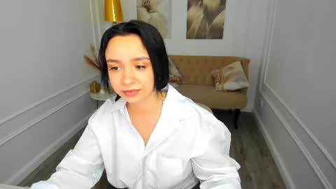 saraqwerny online show from September 6, 12:55 pm