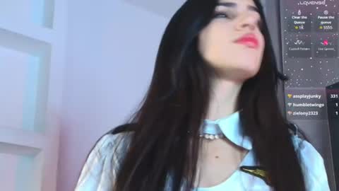 sararoy_ online show from August 5, 3:37 am