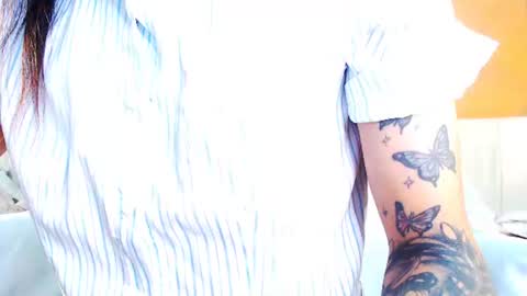 Sara Sofia online show from July 15, 10:00 pm