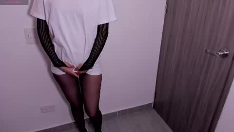 Sara   online show from August 14, 12:31 pm