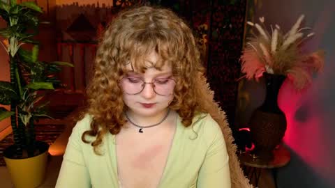 Sara online show from April 3, 9:17 am
