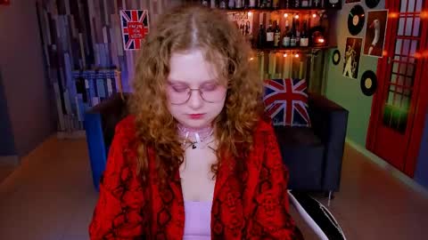 Sara online show from April 10, 2:02 pm