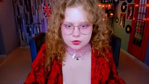 Sara online show from April 10, 3:52 pm