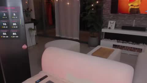   online show from July 6, 2:15 am