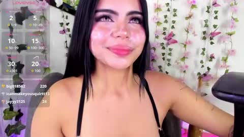 saray__jones online show from August 6, 9:03 pm