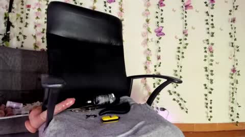 saray__jones online show from August 11, 12:12 am