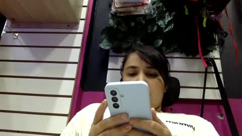 mery online show from August 12, 7:16 pm