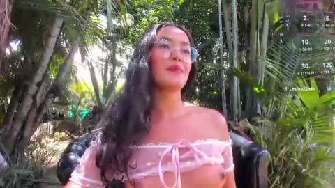 sarazuletaa online show from August 13, 3:37 pm