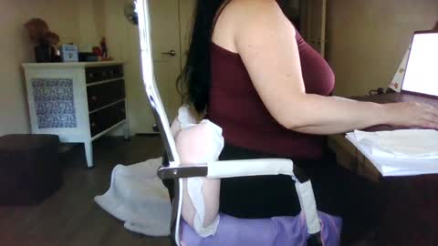 Sara online show from July 24, 7:06 pm