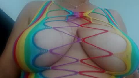 Sara online show from July 30, 8:04 pm
