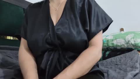 Sara online show from August 5, 9:24 pm