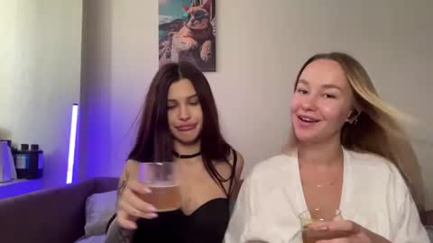 Sara online show from August 1, 3:18 pm