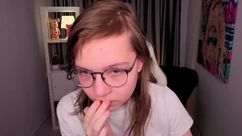 Lia online show from August 4, 7:44 pm
