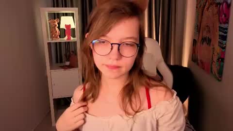 Lia online show from August 5, 5:44 pm