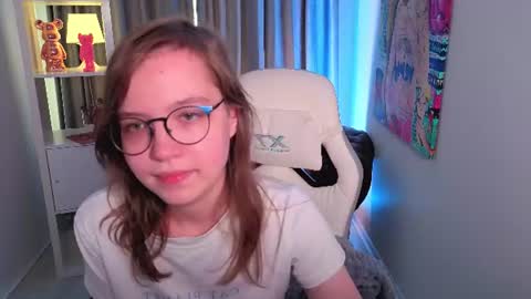 Lia online show from August 7, 3:34 pm