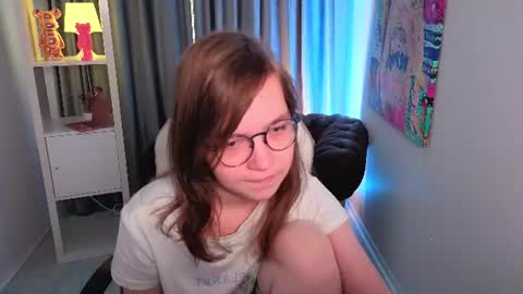Lia online show from August 7, 4:40 pm