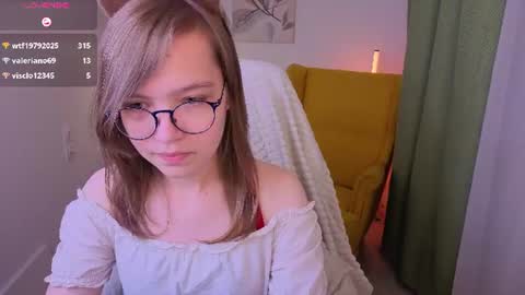 Lia online show from August 9, 3:35 pm