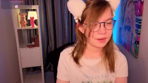 Lia online show from August 11, 6:10 pm
