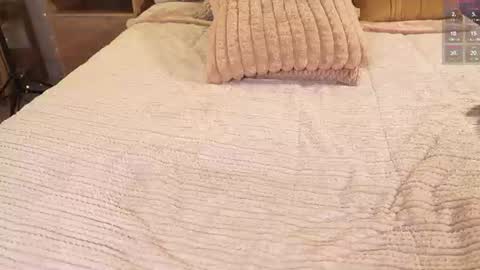 Sary Hott online show from July 28, 9:15 am