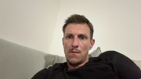 sascha041091 online show from August 17, 12:59 am