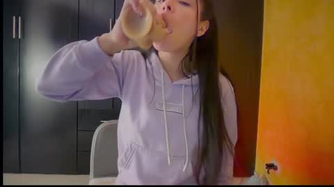 sasha_jonne online show from August 13, 7:00 am