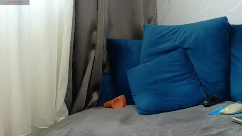 sasha_lst online show from August 14, 9:24 am