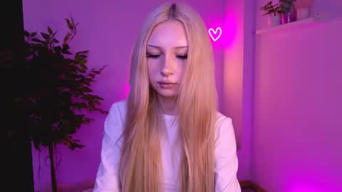 sashaquin online show from August 1, 9:15 am