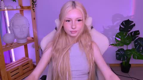 sashaquin online show from August 7, 1:11 pm