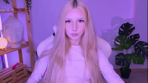 sashaquin online show from August 8, 8:47 am