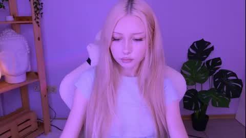 sashaquin online show from August 9, 9:10 am