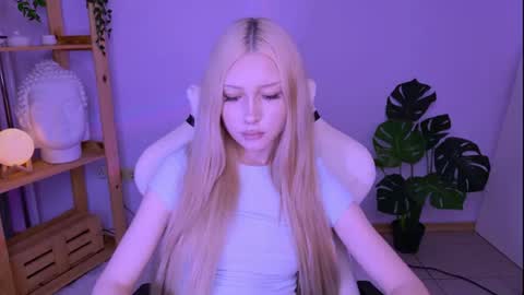 sashaquin online show from August 9, 11:22 am