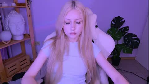 sashaquin online show from August 9, 12:28 pm