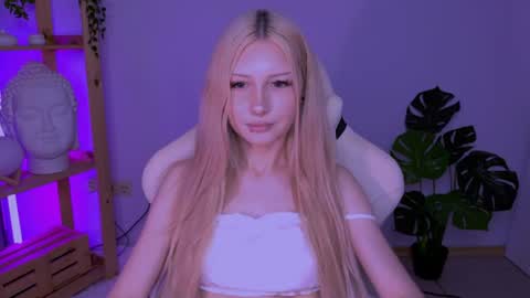 sashaquin online show from August 11, 1:35 pm