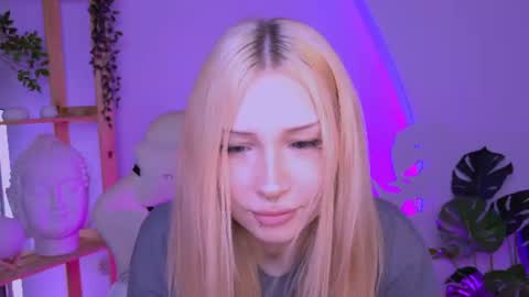 sashaquin online show from August 15, 12:09 pm