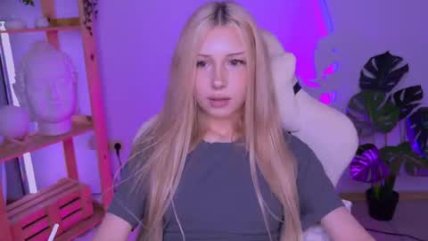 sashaquin online show from August 15, 1:15 pm