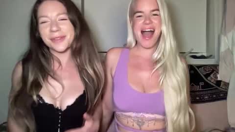 Sasha Silver online show from May 1, 4:38 am